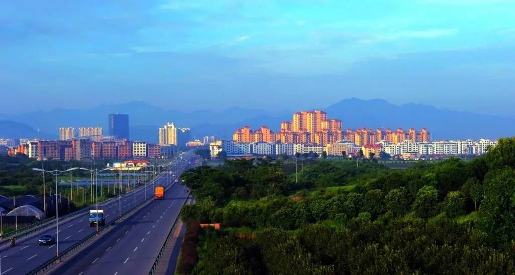 娄双大道最新进展揭秘,巷弄深处的意外惊喜