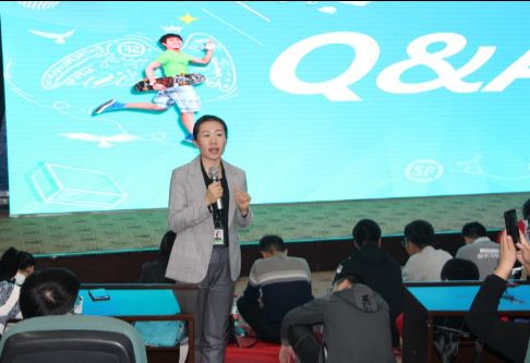 顺丰速运招聘网最新招聘，小巷中的隐藏宝藏，探索无限机遇！