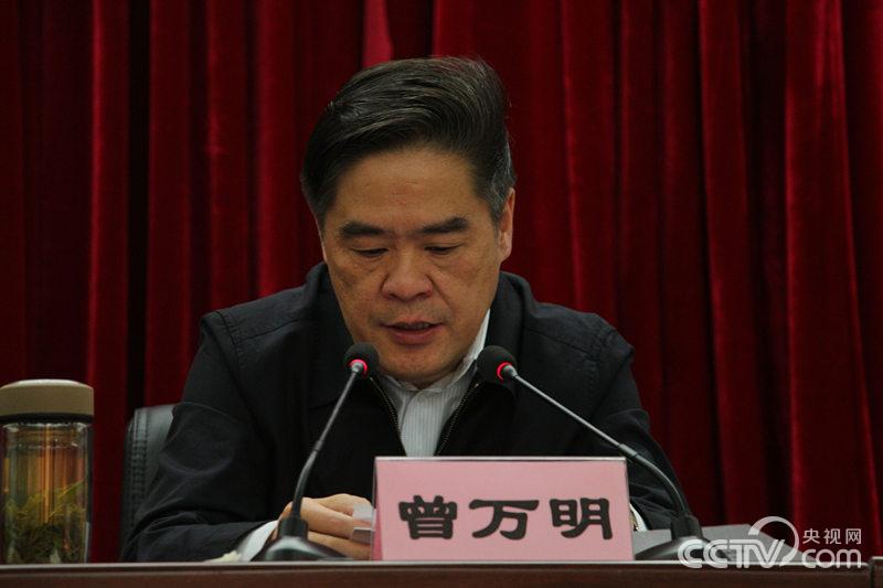 曾万明，学习变革的力量塑造自信未来，最新消息揭秘其成就之路